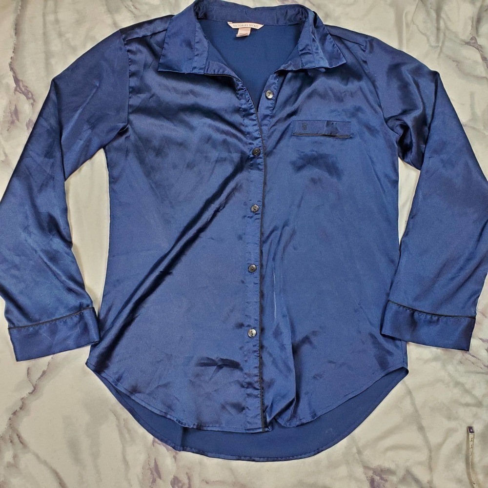 VICTORIAS secret S Womens blue night shirt Pajama satin button down hotel luxury